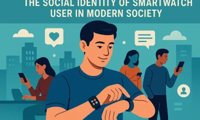 THE SOCIAL IDENTITY OF SMARTWATCH USERS